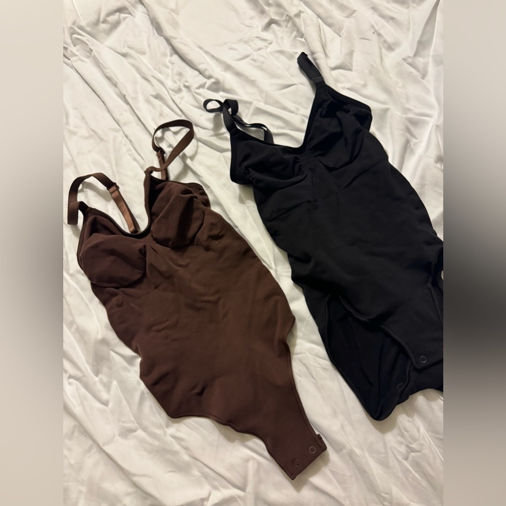 nwot skims bodysuit lot